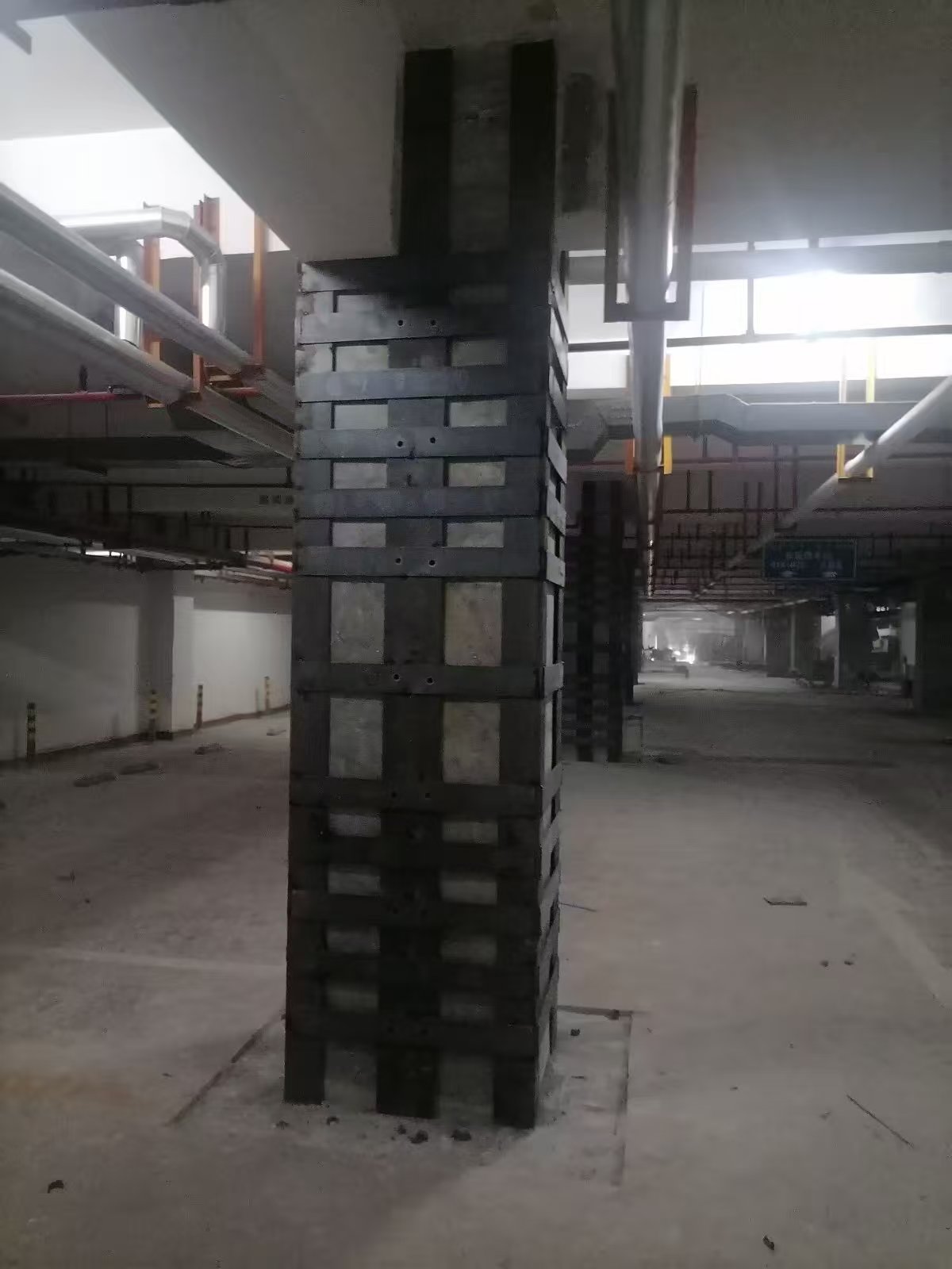 混凝土柱包鋼